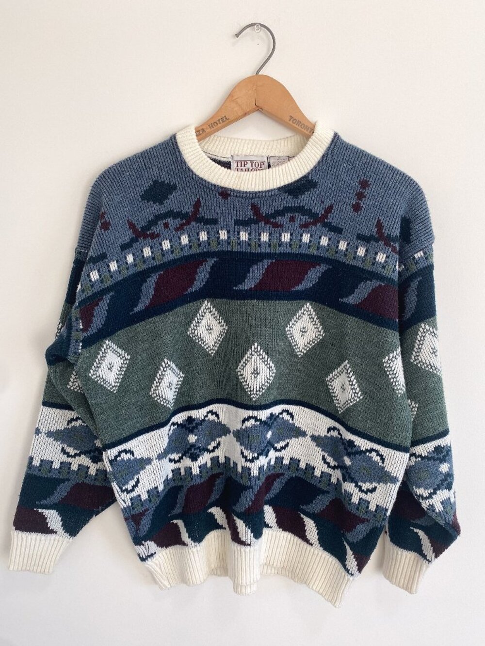 Vintage Chunky Knit Crew Neck Sweater w/ Abstract Pattern / Y2K / Made in Canada